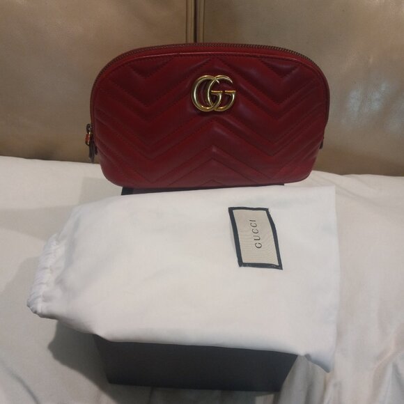 Gucci Marmont Red Leather Cosmetic bag - Picture 1 of 2
